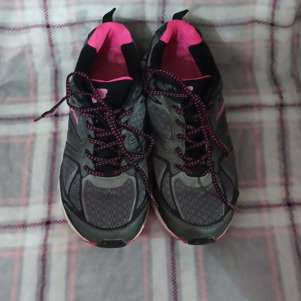Fila Tennis Shoes